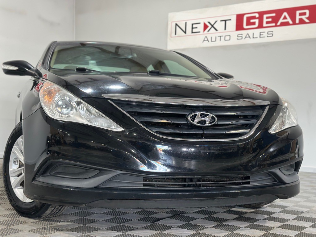 2014 Hyundai Sonata Image 3