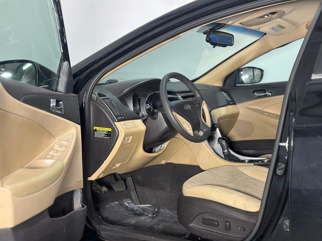 2014 Hyundai Sonata Image 9