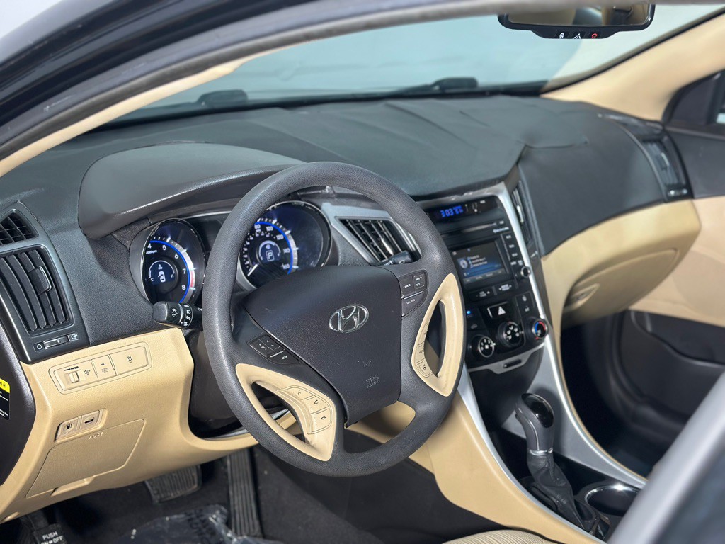 2014 Hyundai Sonata Image 25