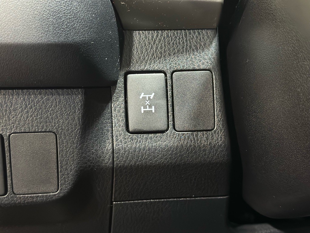 2014 Toyota Rav4 Image 22