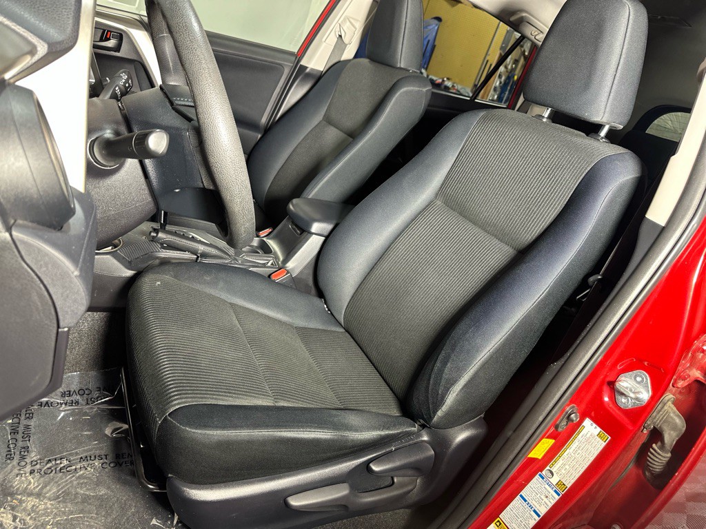2014 Toyota Rav4 Image 24