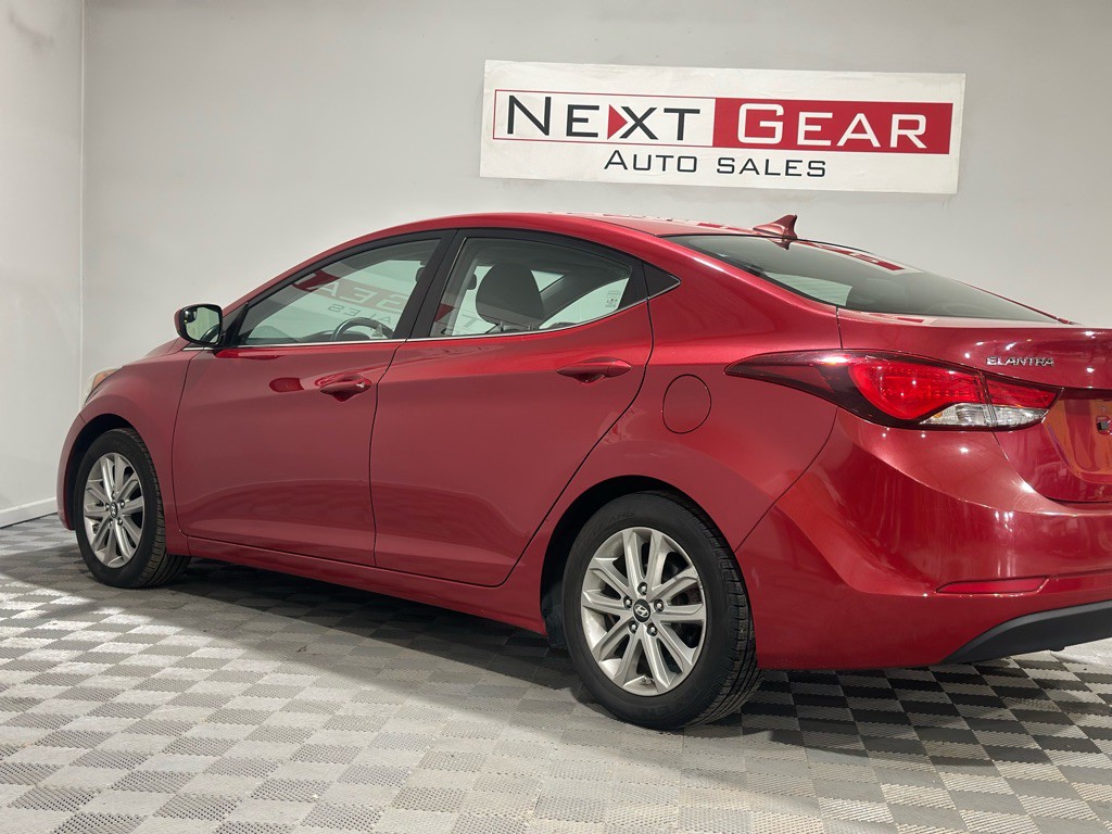 2015 Hyundai Elantra Image 7