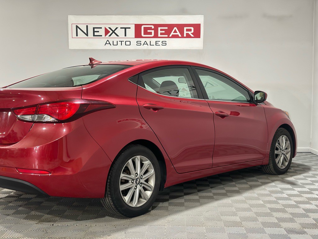 2015 Hyundai Elantra Image 9