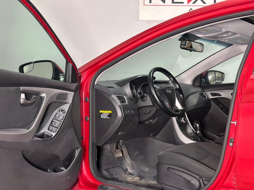 2015 Hyundai Elantra Image 10