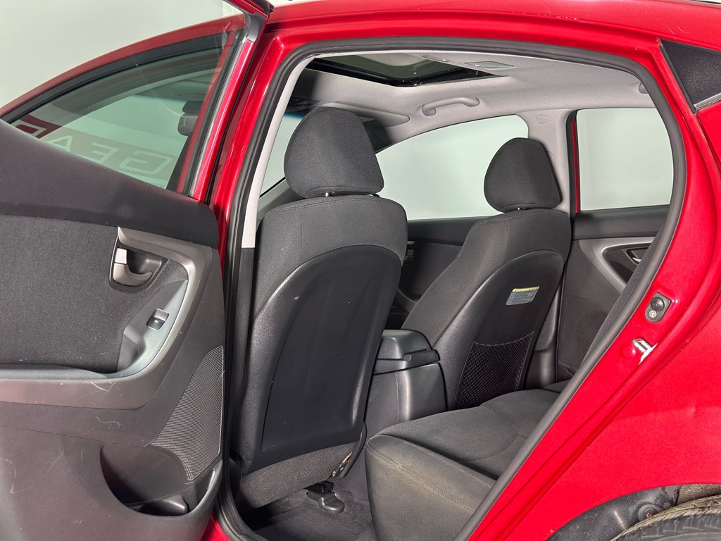 2015 Hyundai Elantra Image 11