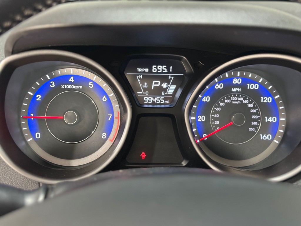 2015 Hyundai Elantra Image 13