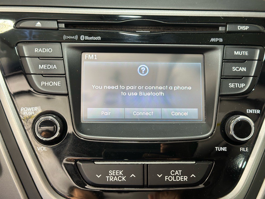 2015 Hyundai Elantra Image 16