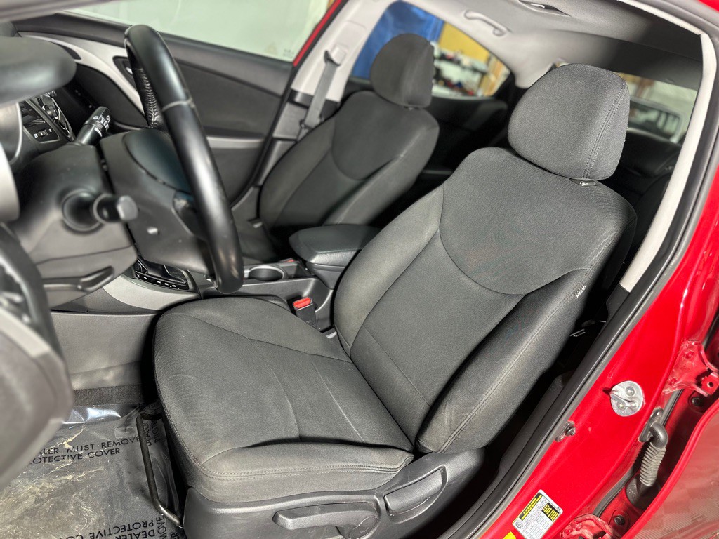 2015 Hyundai Elantra Image 23
