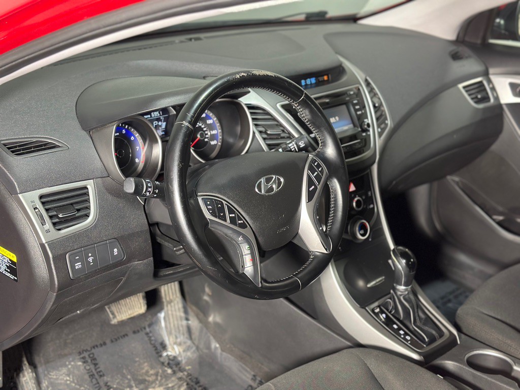 2015 Hyundai Elantra Image 25