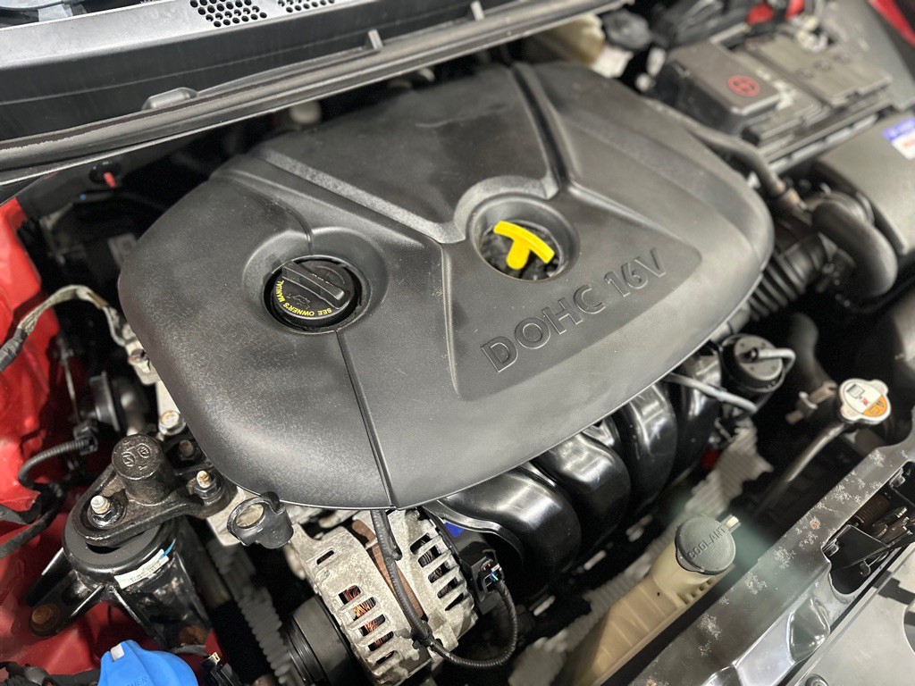 2015 Hyundai Elantra Image 34