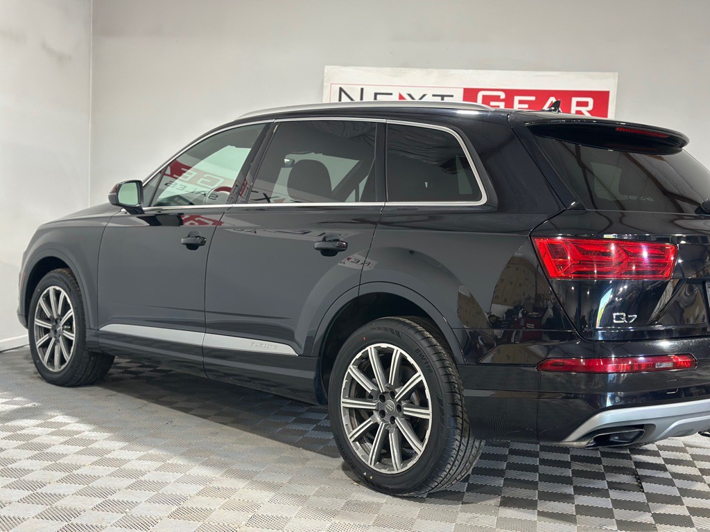2017 Audi Q7 Image 6