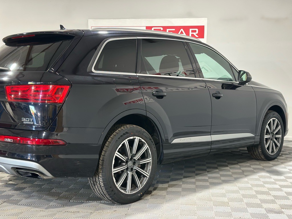 2017 Audi Q7 Image 9