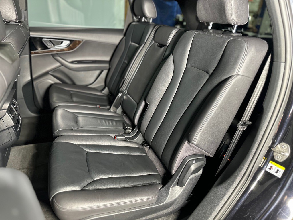 2017 Audi Q7 Image 26