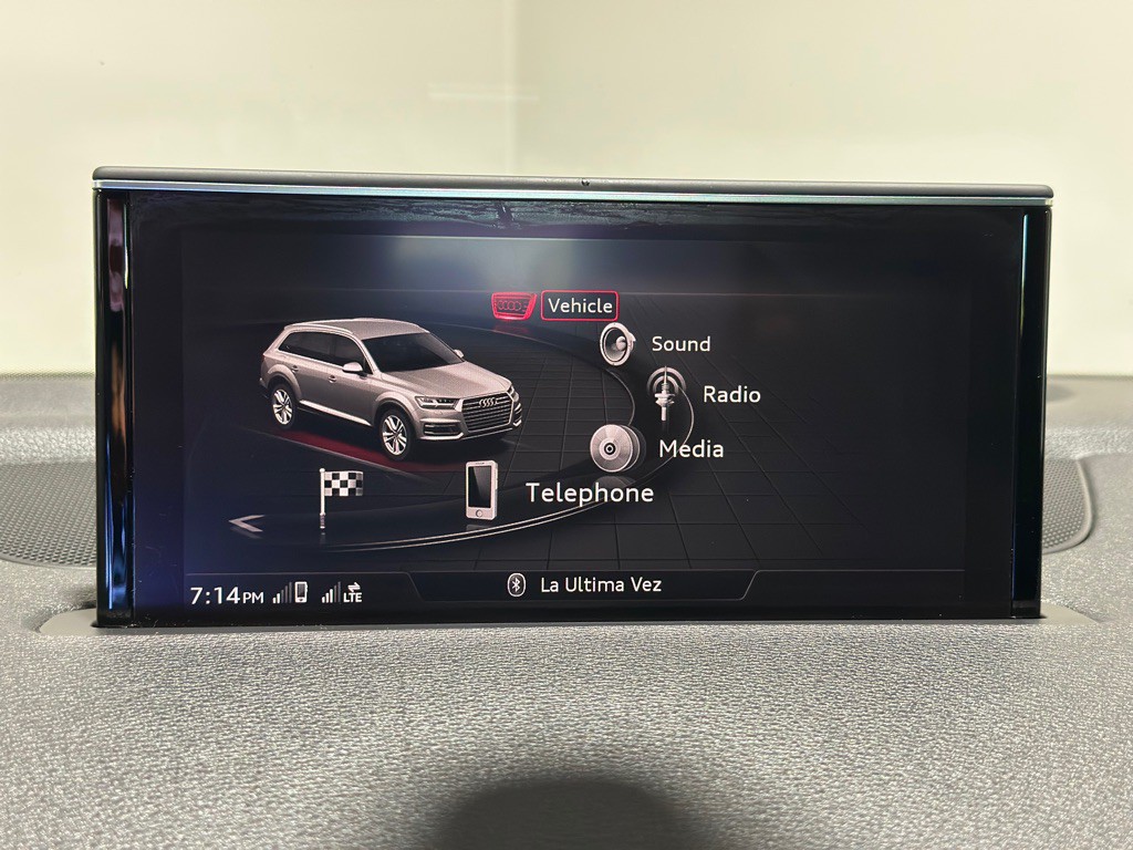 2017 Audi Q7 Image 32