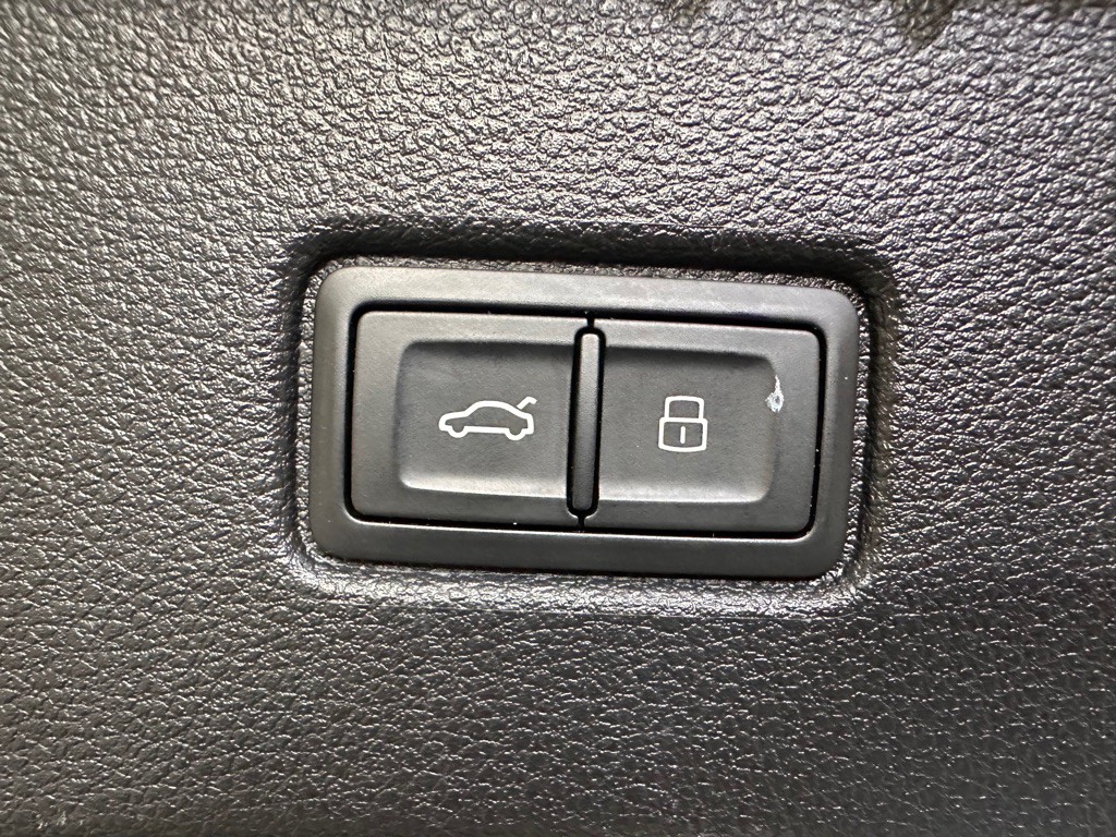 2017 Audi Q7 Image 36