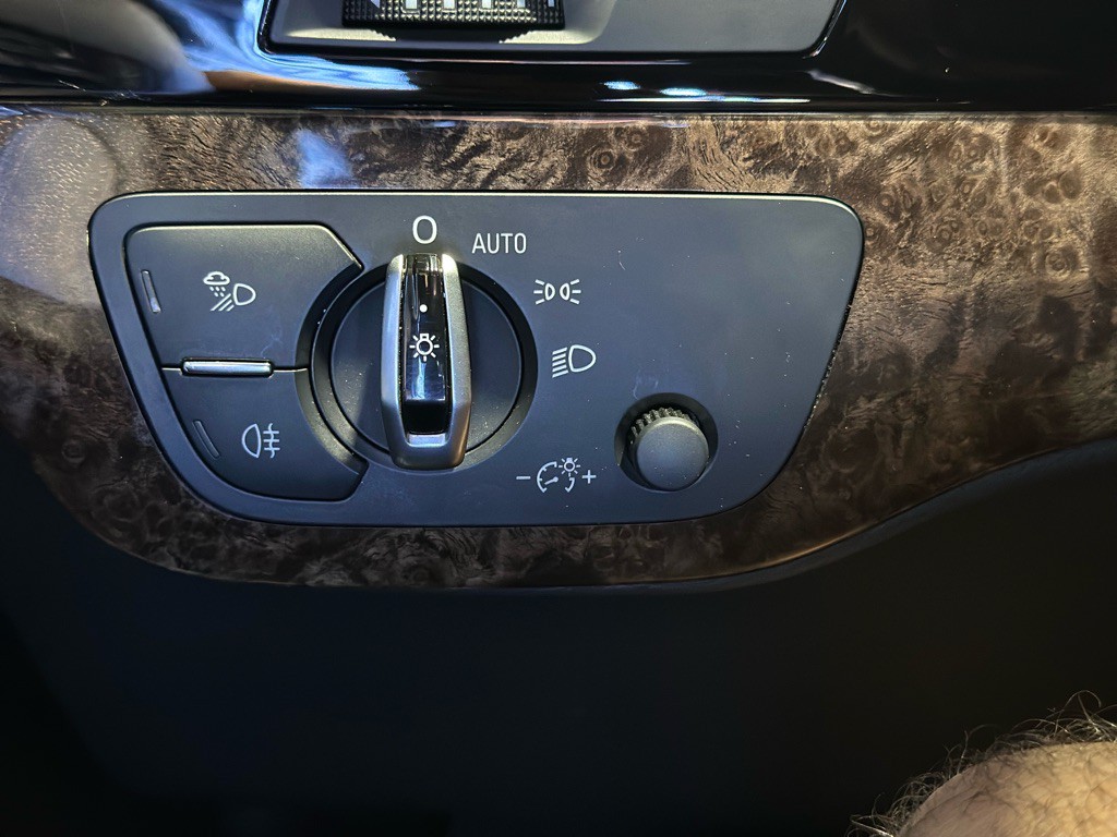 2017 Audi Q7 Image 38