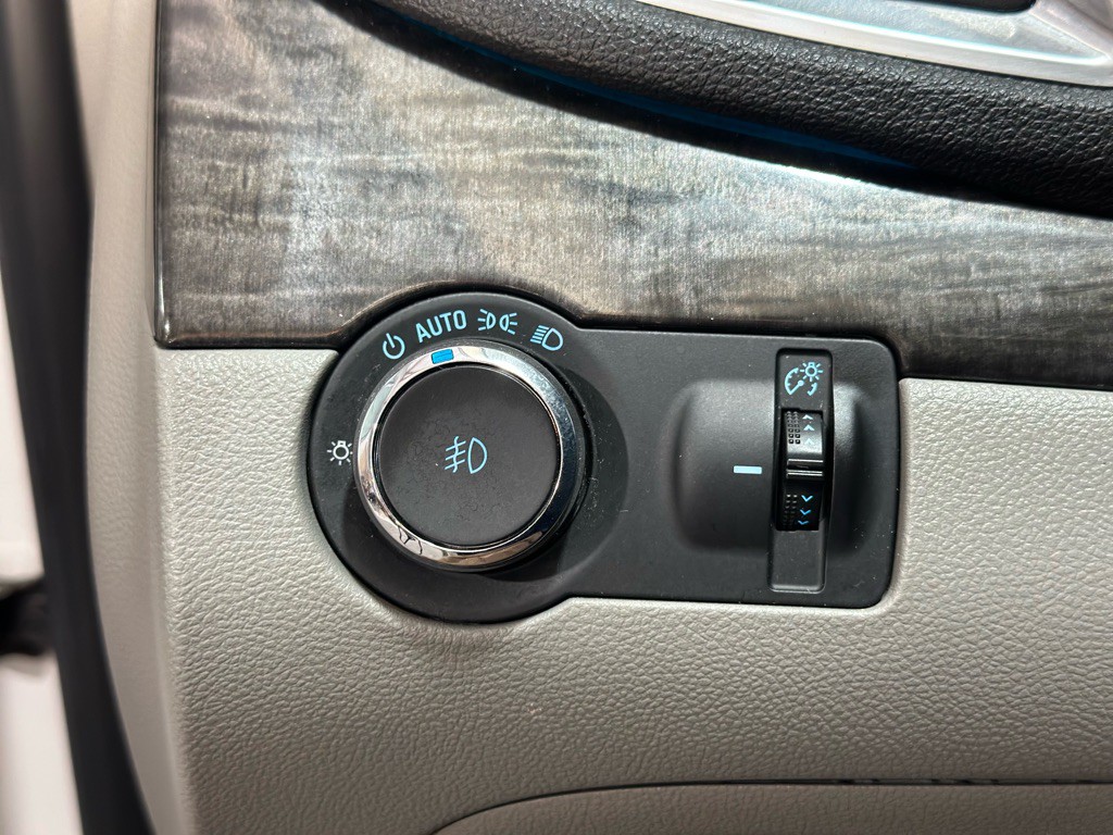 2015 Buick Enclave Image 35