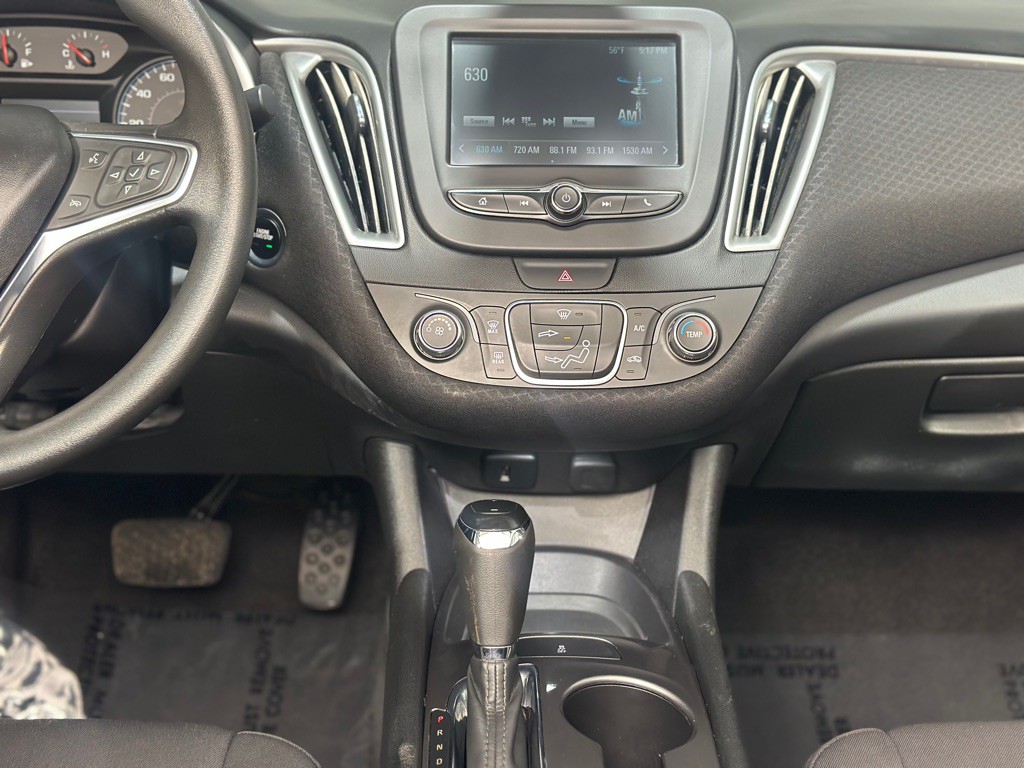 2017 Chevrolet Malibu Image 15