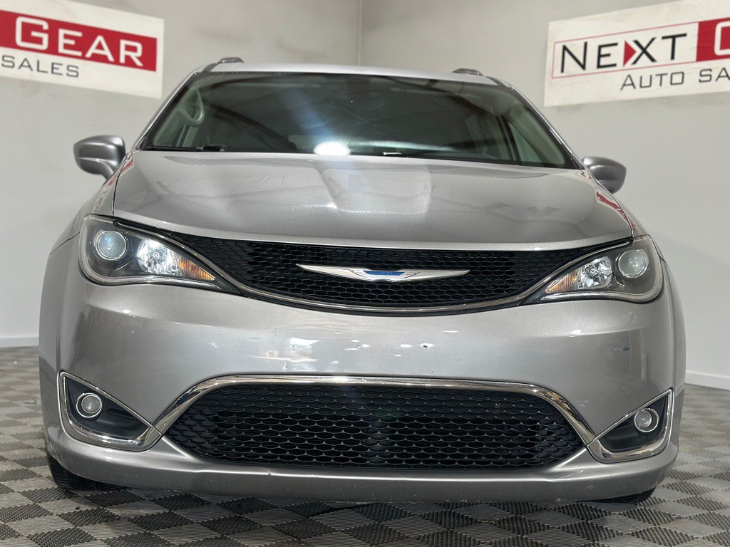 2018 Chrysler Pacifica Image 5