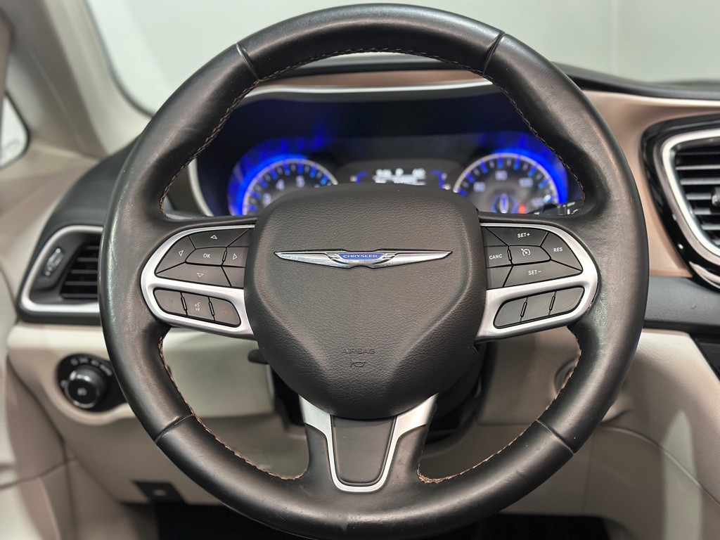 2018 Chrysler Pacifica Image 14