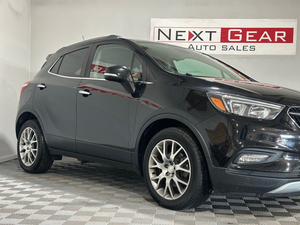 2017 Buick Enclave Image 2
