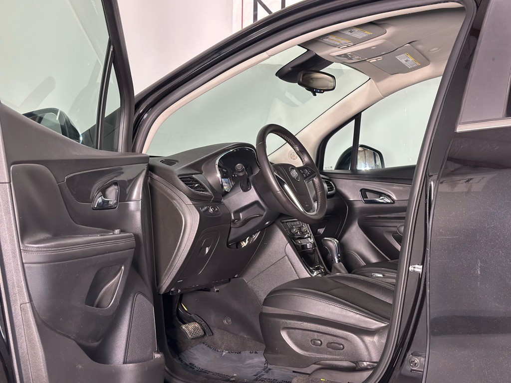 2017 Buick Enclave Image 10