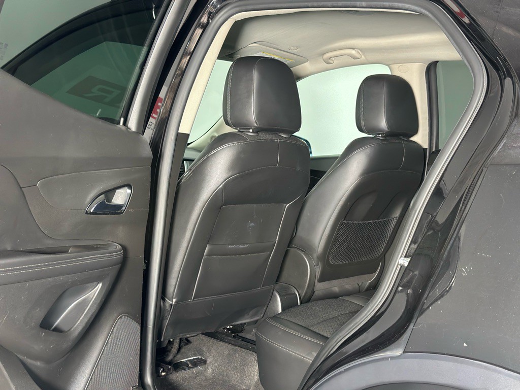 2017 Buick Enclave Image 11