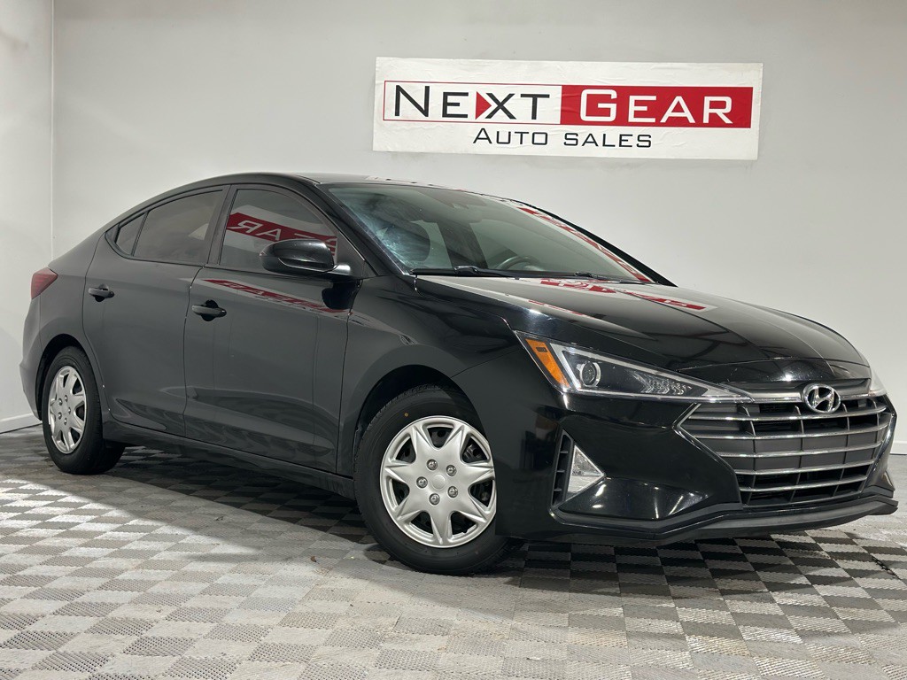 2020 Hyundai Elantra Image 1