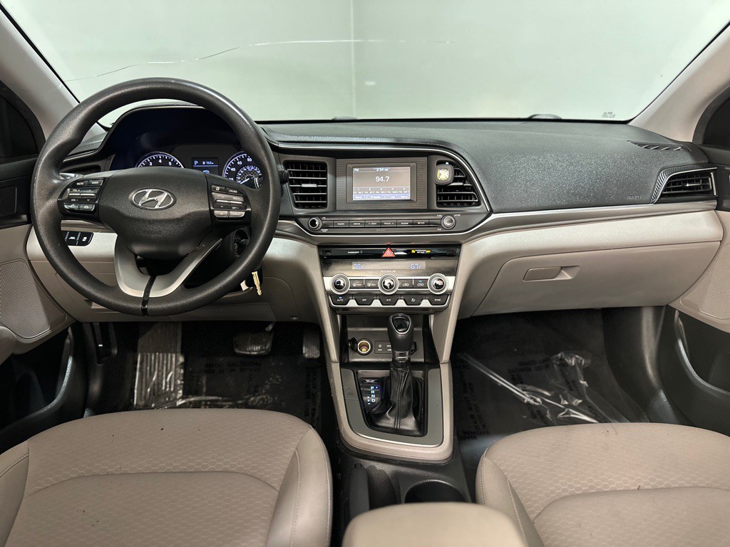 2020 Hyundai Elantra Image 12