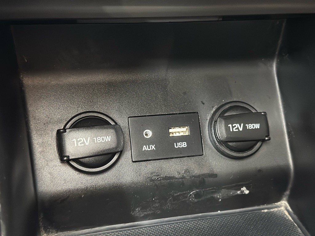 2020 Hyundai Elantra Image 20