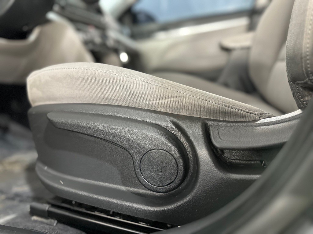 2020 Hyundai Elantra Image 22