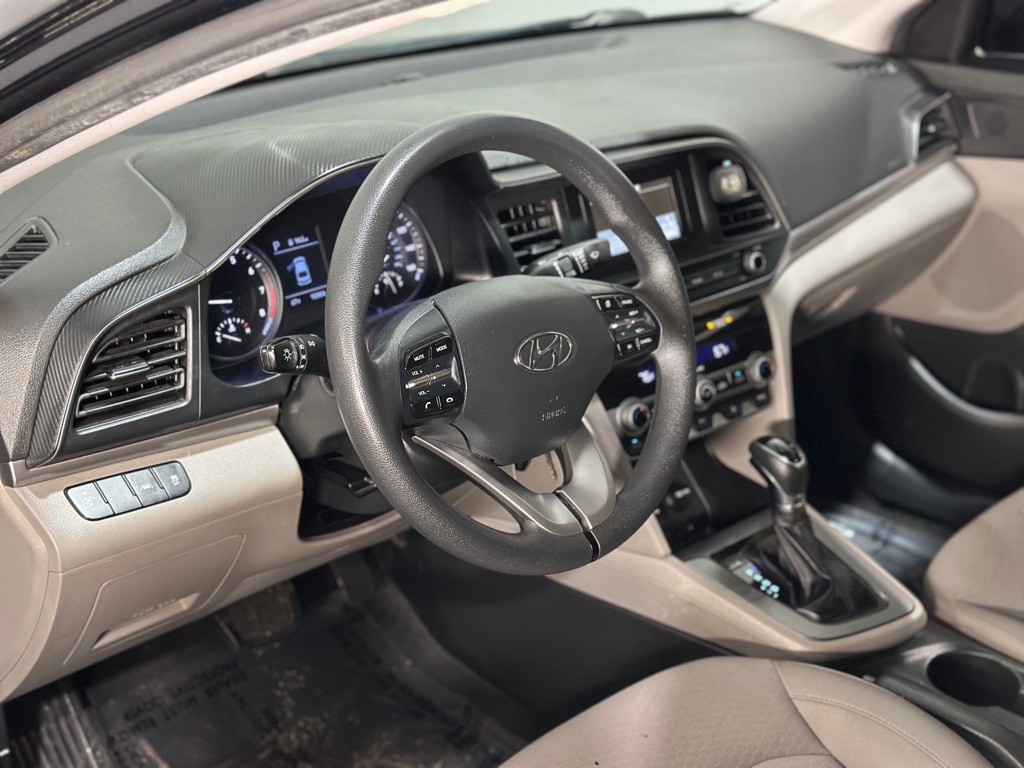 2020 Hyundai Elantra Image 25