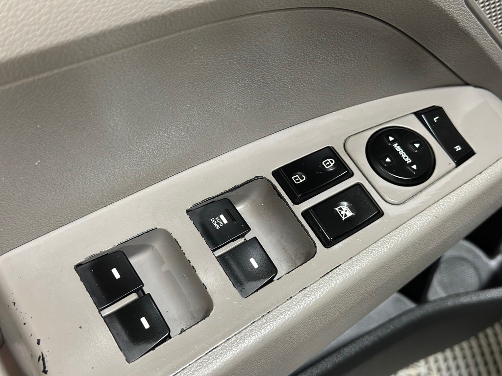 2020 Hyundai Elantra Image 29