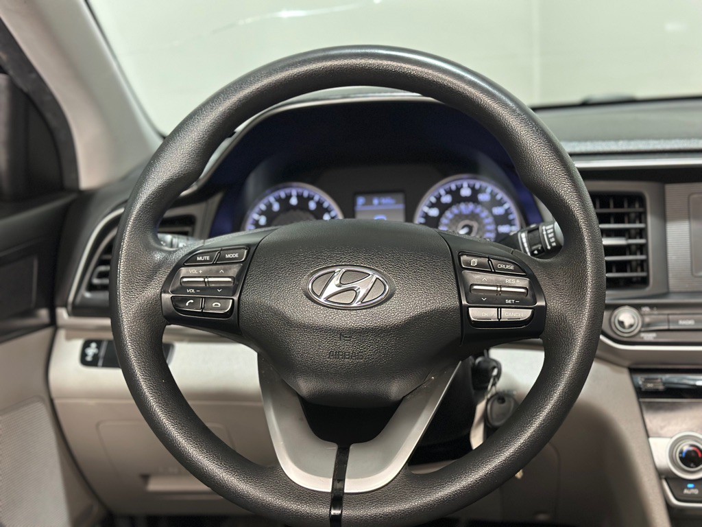 2020 Hyundai Elantra Image 14