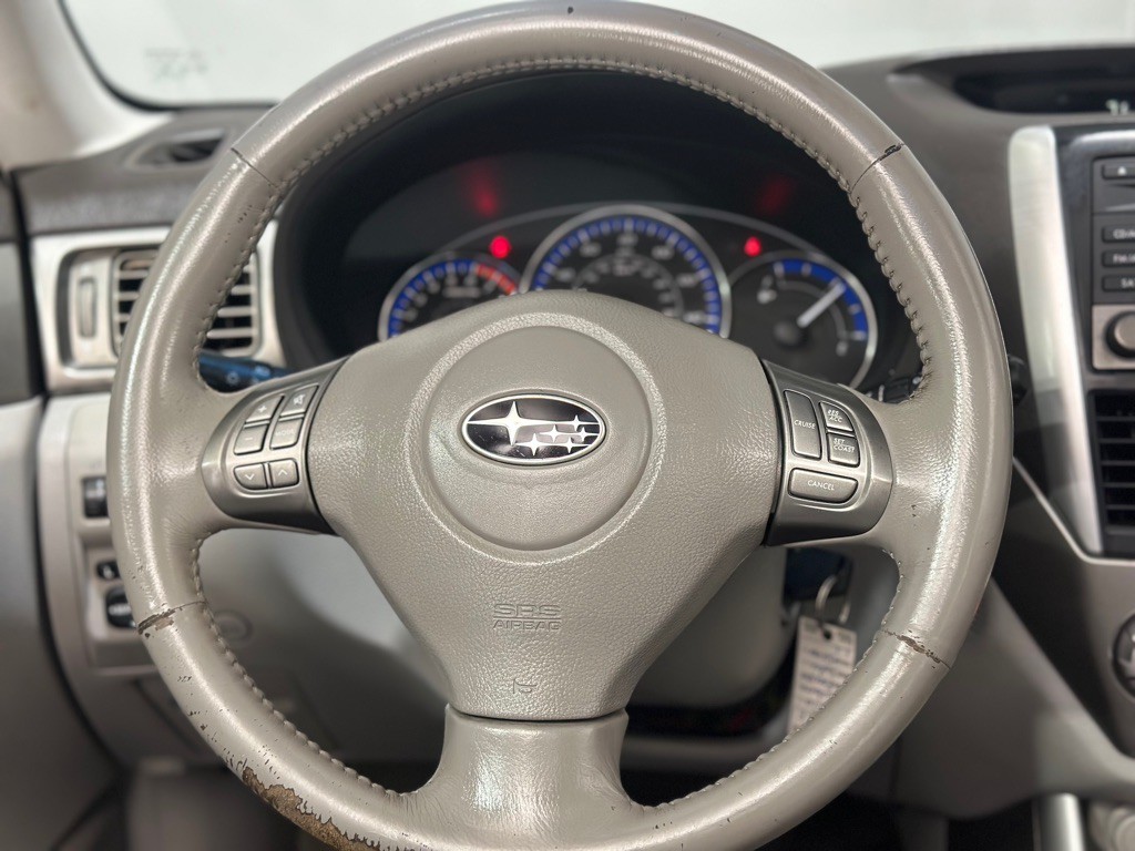 2010 Subaru Forester Image 14