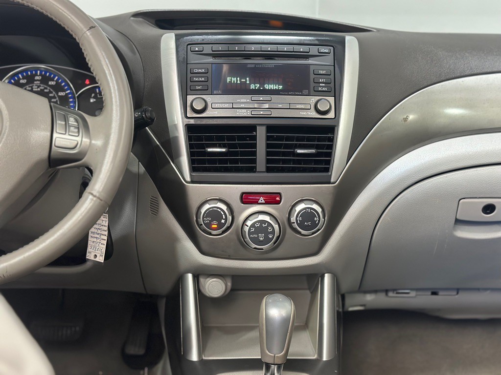 2010 Subaru Forester Image 15