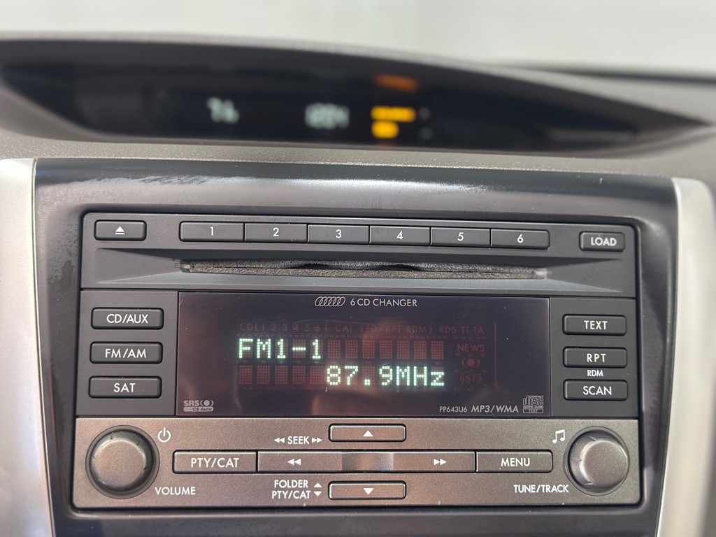 2010 Subaru Forester Image 16