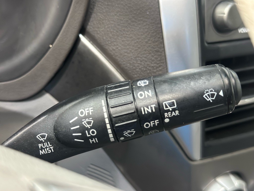 2010 Subaru Forester Image 28