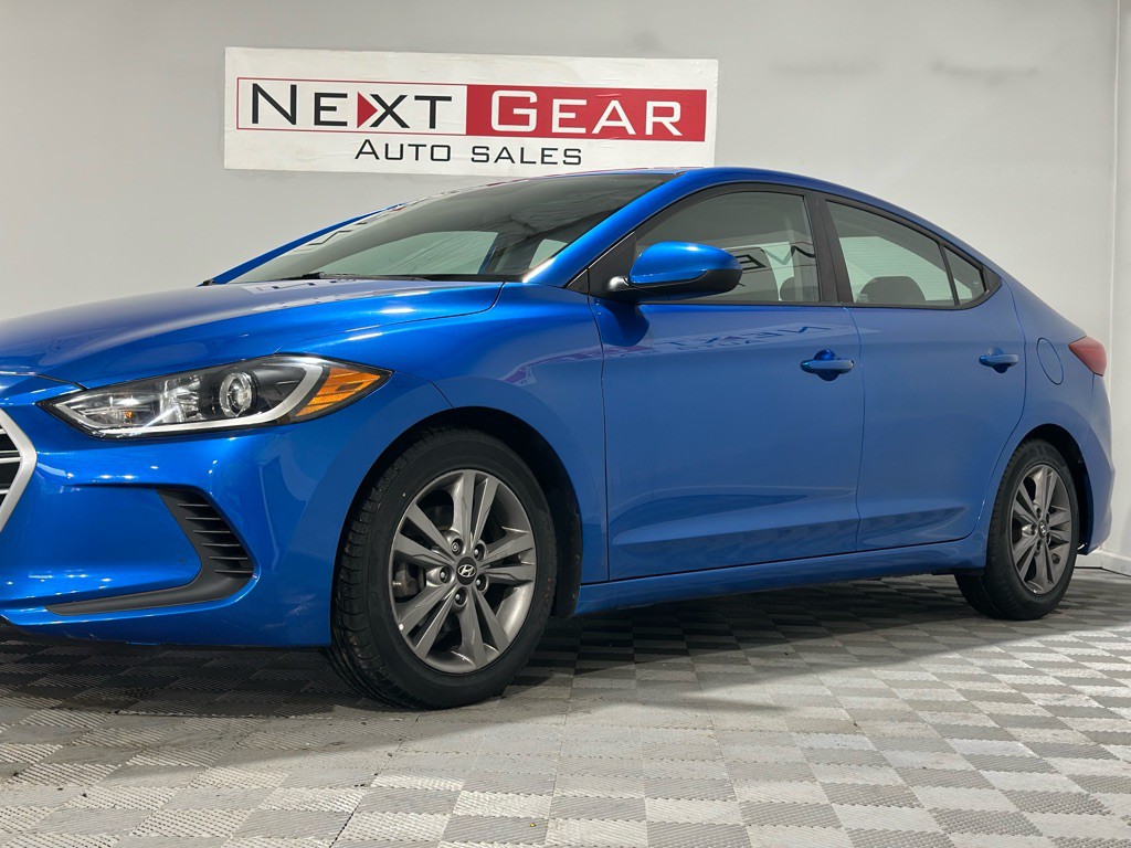 2017 Hyundai Elantra Image 6