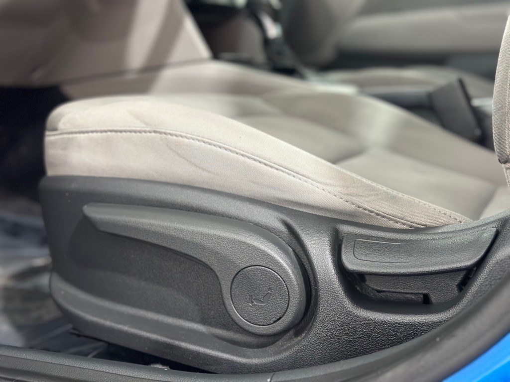 2017 Hyundai Elantra Image 23
