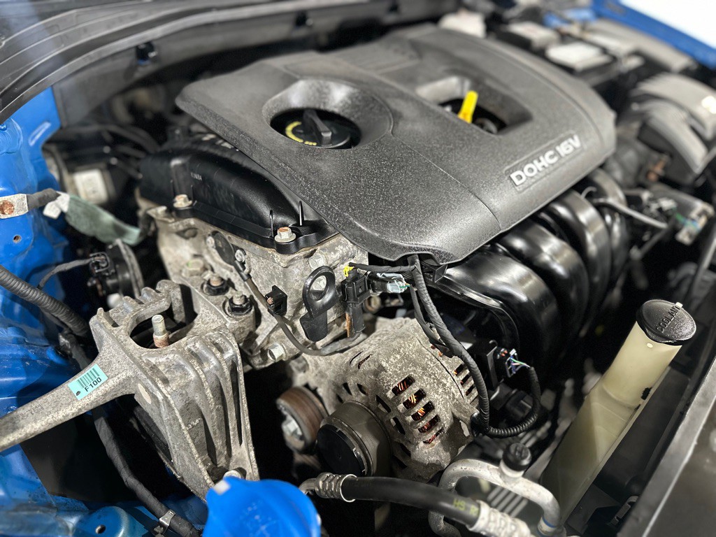 2017 Hyundai Elantra Image 35