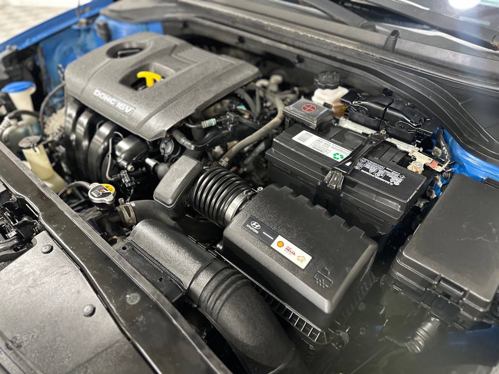 2017 Hyundai Elantra Image 36