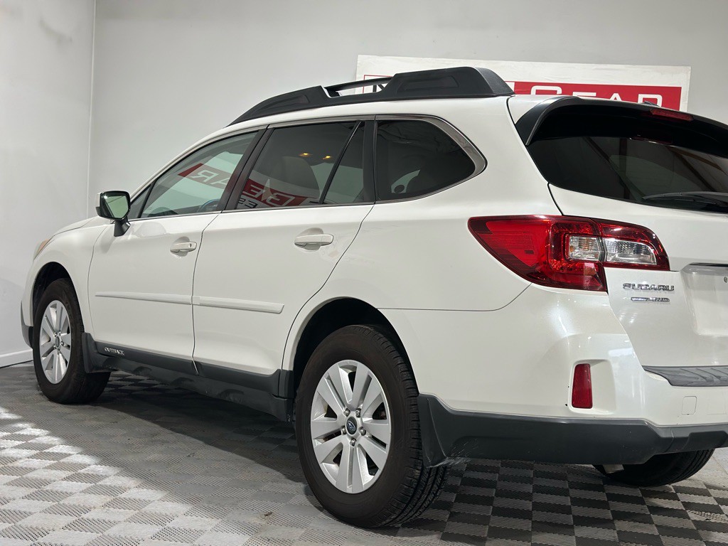2015 Subaru Outback Image 6