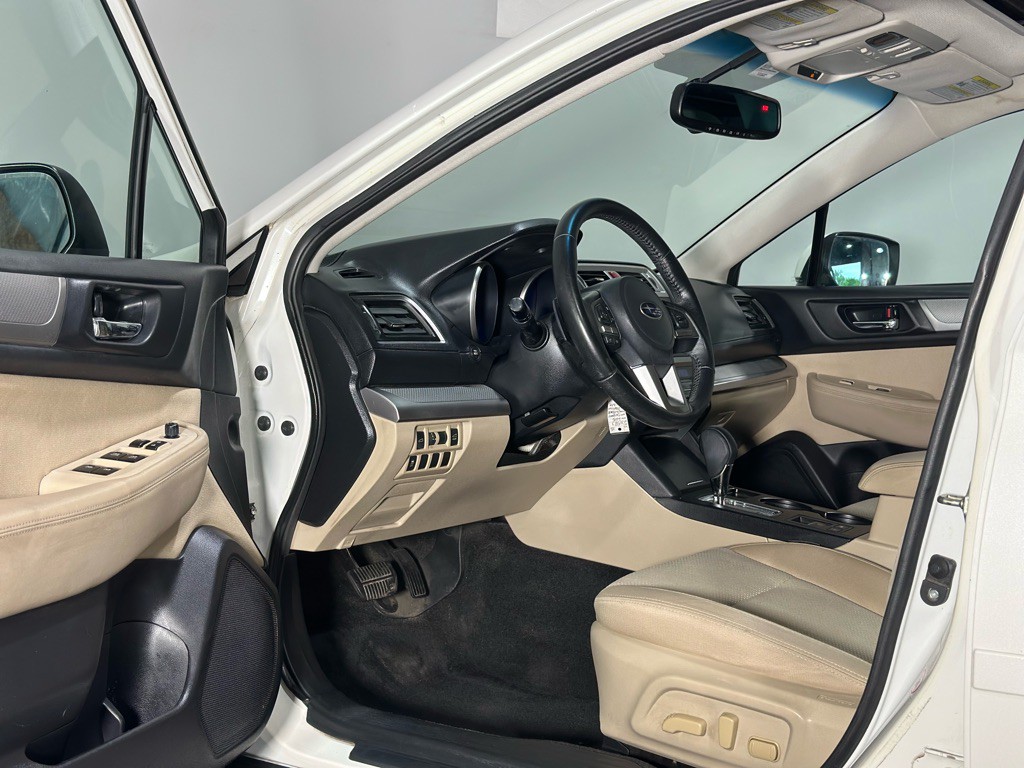 2015 Subaru Outback Image 9