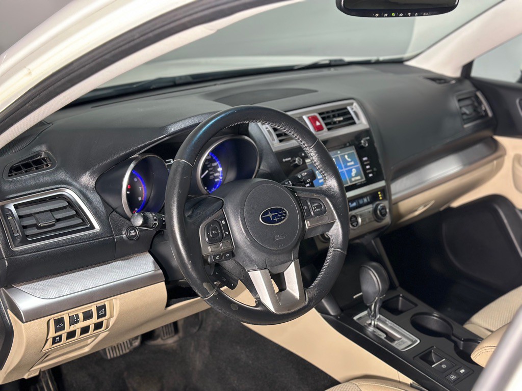 2015 Subaru Outback Image 25
