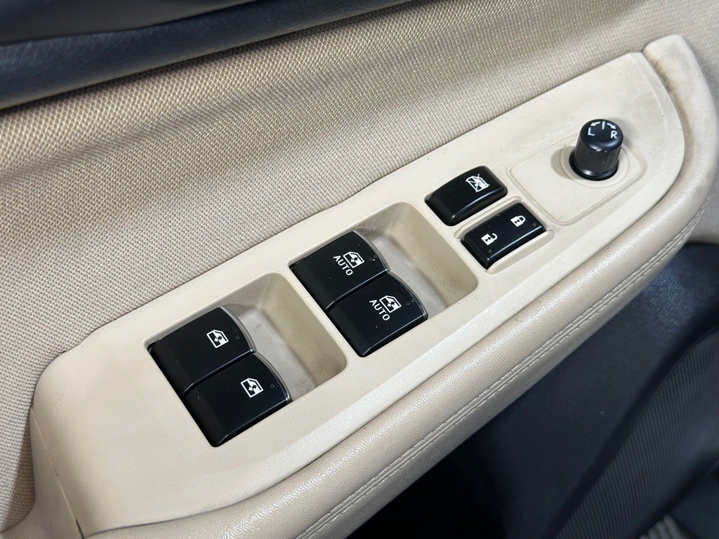 2015 Subaru Outback Image 32