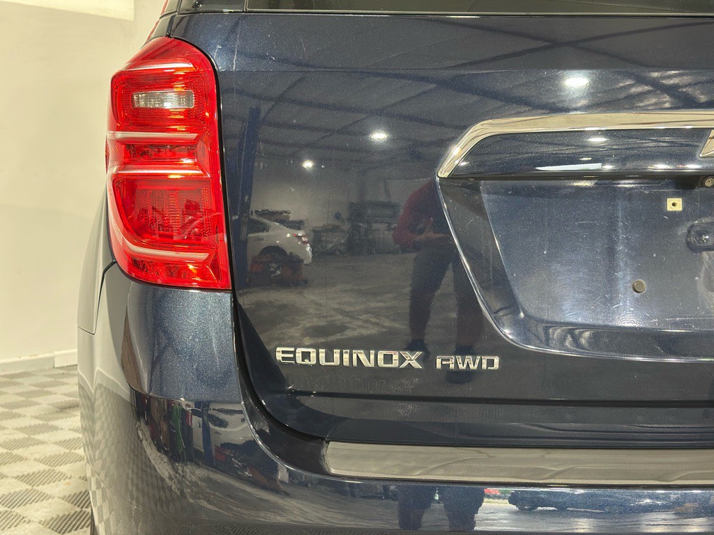 2017 Chevrolet Equinox Image 8