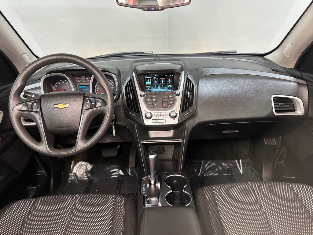 2017 Chevrolet Equinox Image 13