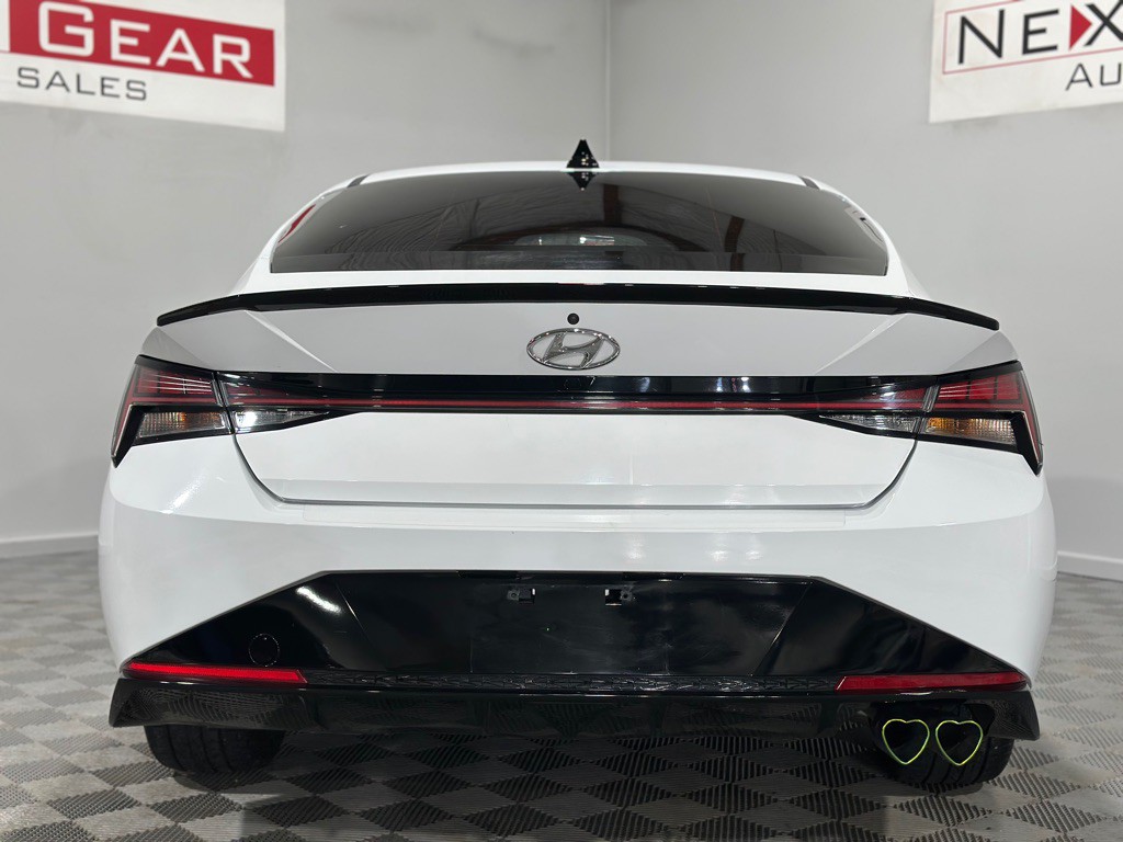 2021 Hyundai Elantra Image 8