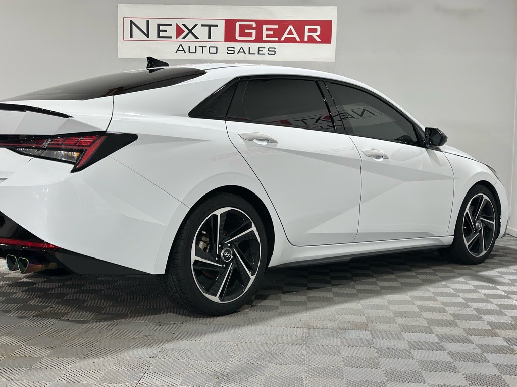 2021 Hyundai Elantra Image 9